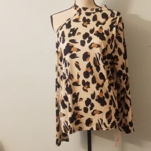 NWT Off Shoulder Leopard Print Long Sleeve Top
